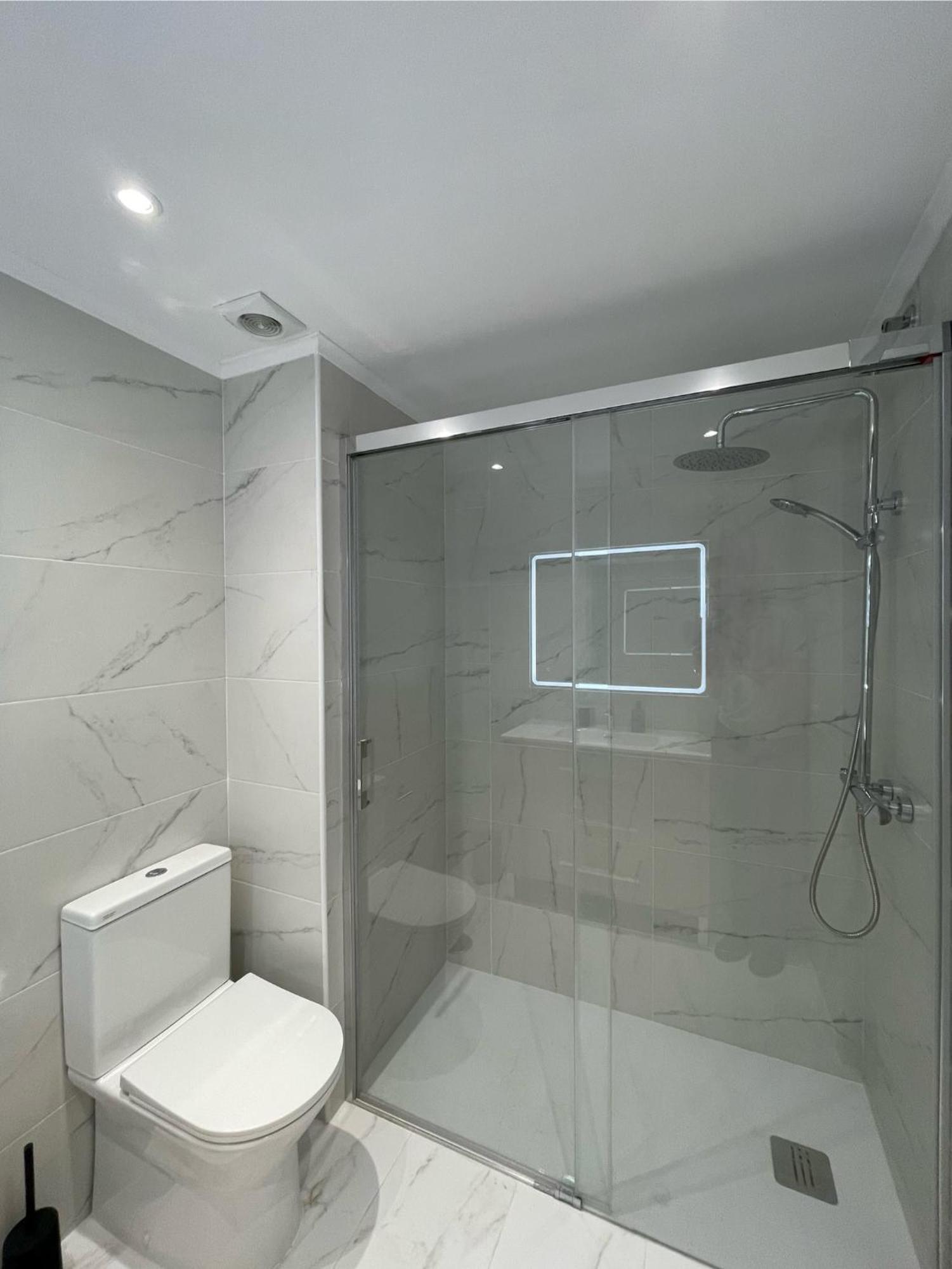 Beach Retreat 2 Bedroom Apartment Fuengirola Exterior foto