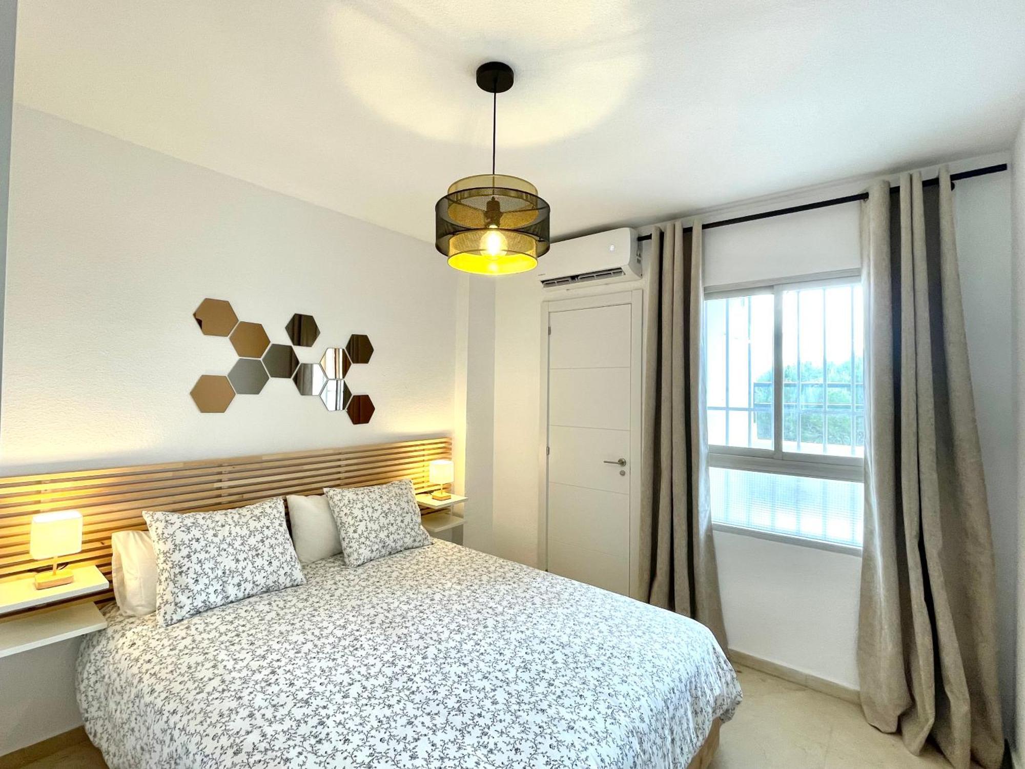 Beach Retreat 2 Bedroom Apartment Fuengirola Exterior foto